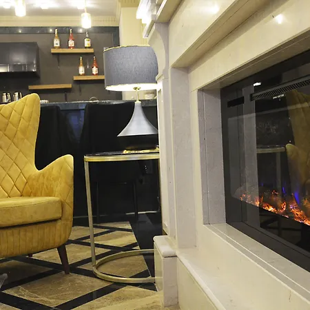 Frt Airlines - Istanbul Airport 4*