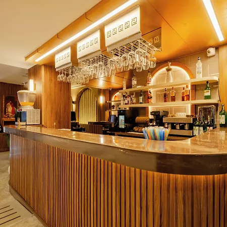 Frt Airlines - Istanbul Airport 4*