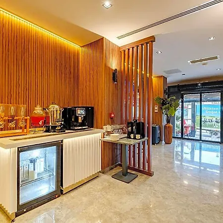 Frt Aırlınes Otel Arnavutkoy